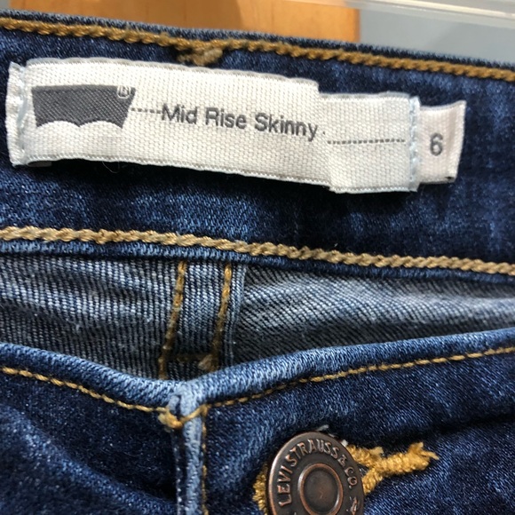 Levi’s Jeans - Picture 2 of 4